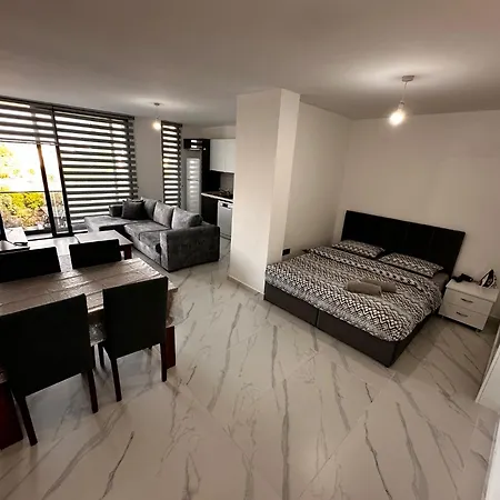 Apartman Kyrenia Center, 1room Bluepalm Site With Pool Paphos