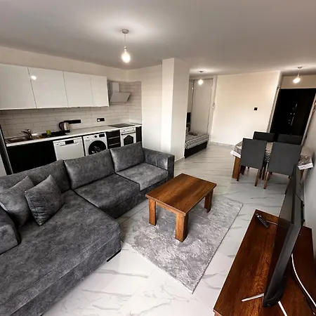 Kyrenia Center, 1room Bluepalm Site With Pool Apartman Paphos